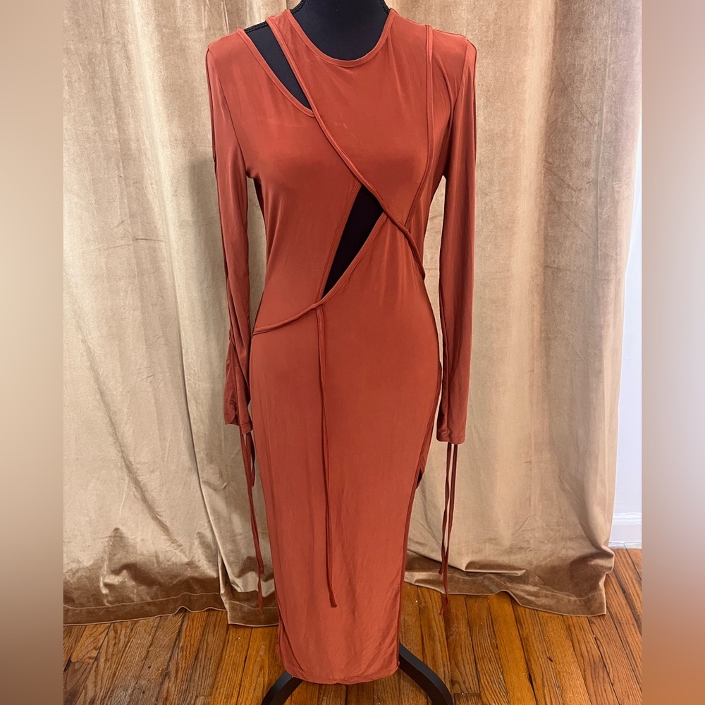 ✨NWT✨Elegant Rust Dress